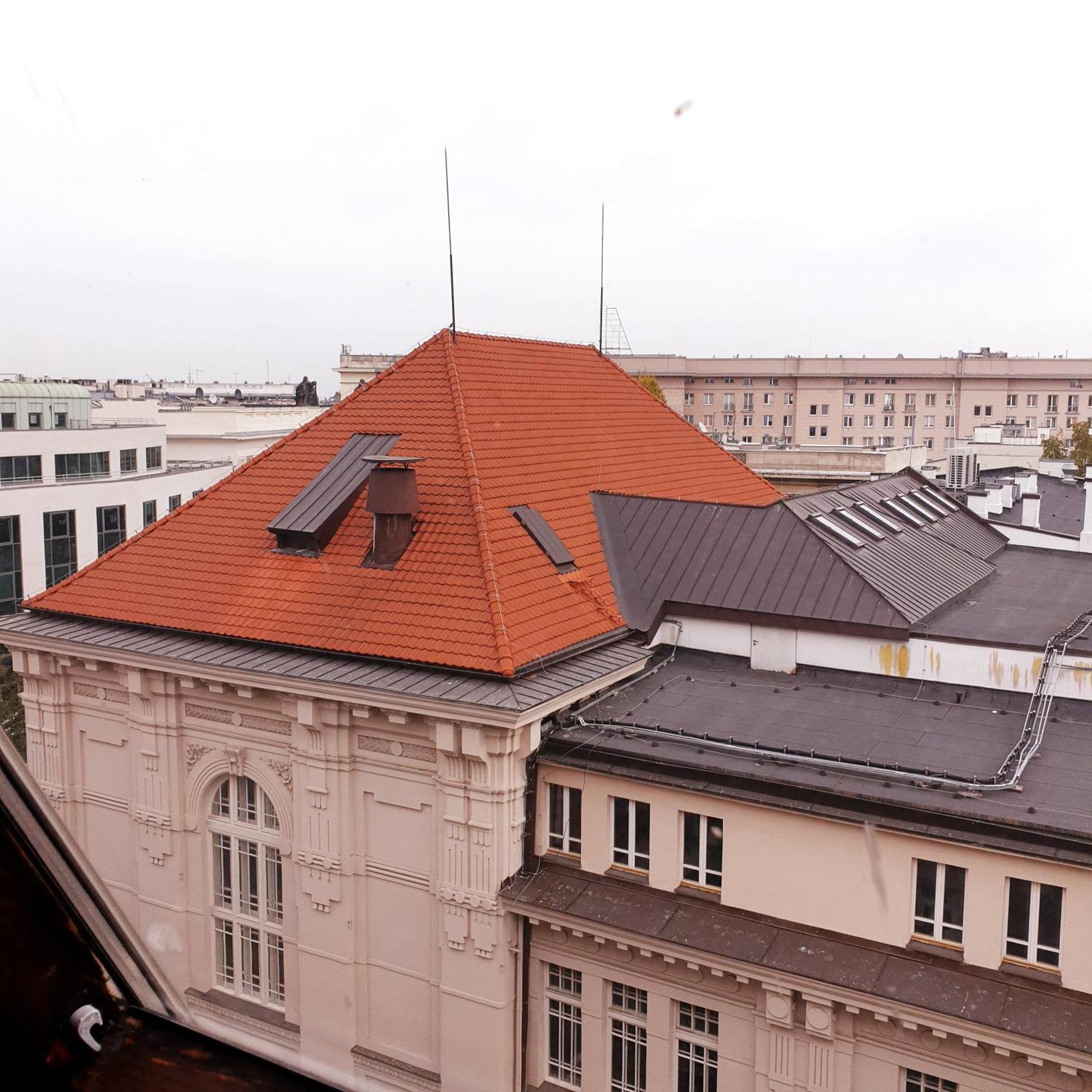 Centrum Lwowska Varşovia Exterior foto