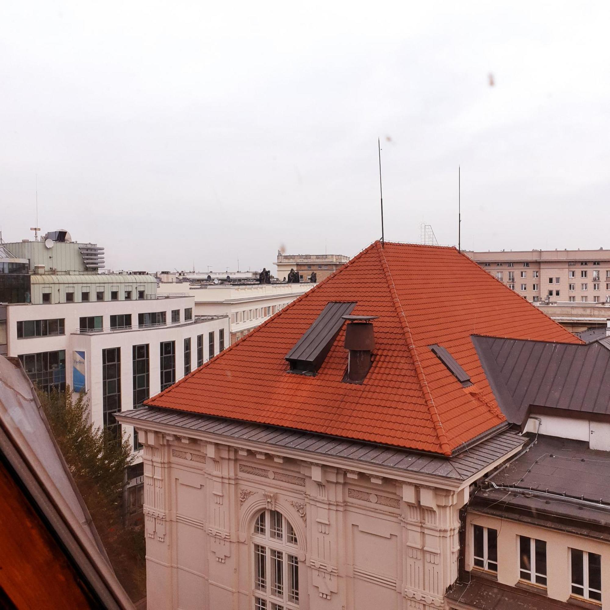 Centrum Lwowska Varşovia Exterior foto