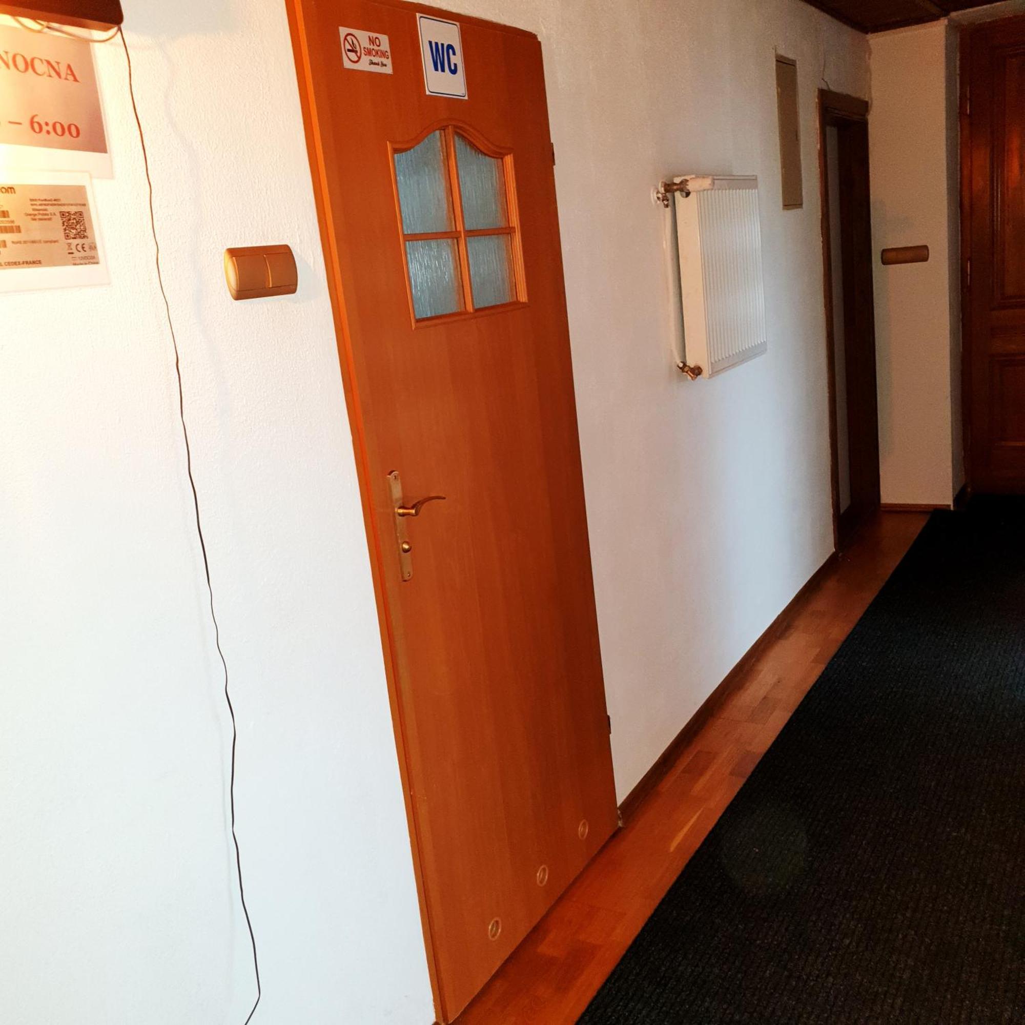 Centrum Lwowska Varşovia Exterior foto
